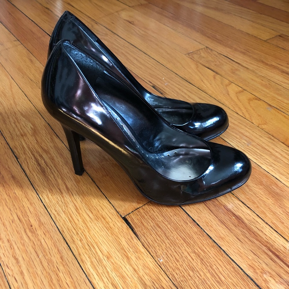 Black BCBGirls heels - Picture 4 of 6